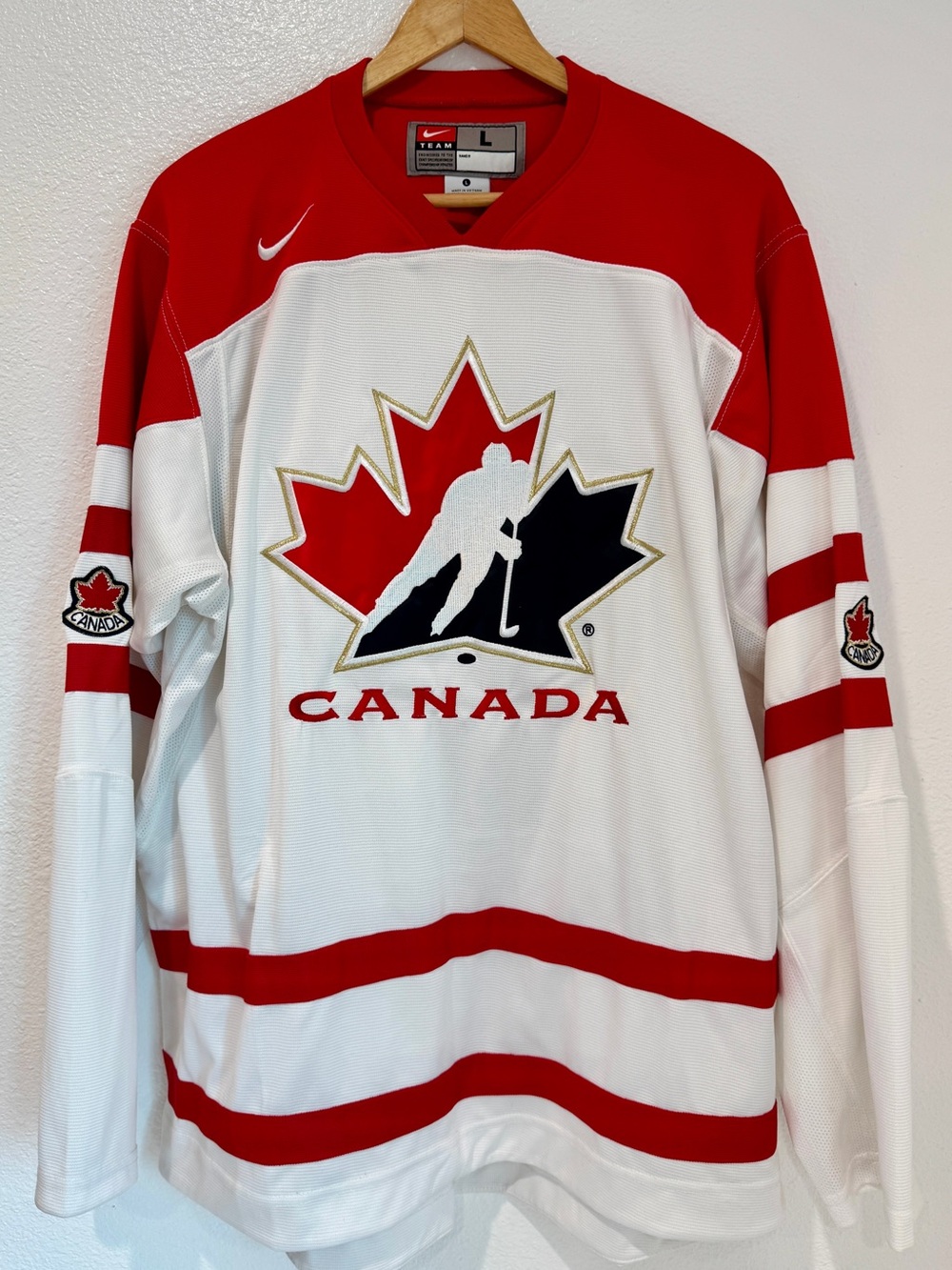 Nike Bauer Team Canada IIHF World Championship Hockey Jersey Maple Leaf White L